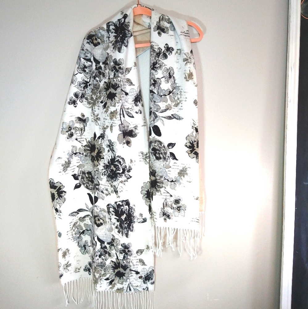 Like New Floral Fleece Scarf Extra Wide